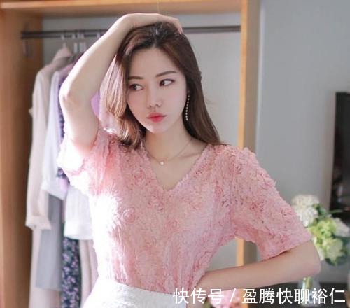 风格|成熟风格短裙穿搭,精致又柔美,展现出优雅自信的美。