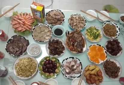 东北人的年夜饭，南方人表示难以下咽，东北人，嘎嘎香