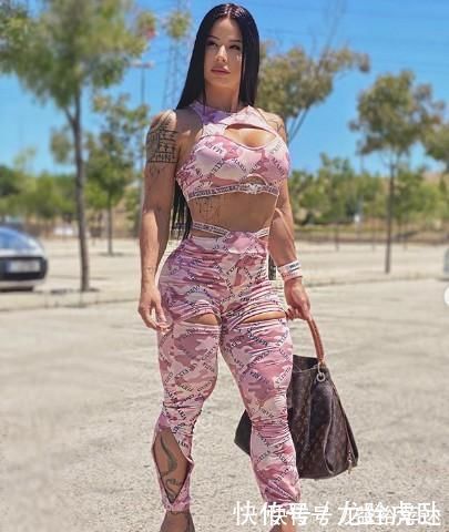 肌肉|穷孩子早当家，最后成为了健美小姐，她的方法值得学习