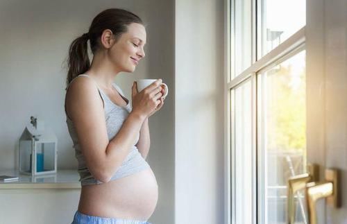 宝宝|孕妈羊水充足，有利于胎儿智力发育，孕妈不妨在这几个时间点喝水
