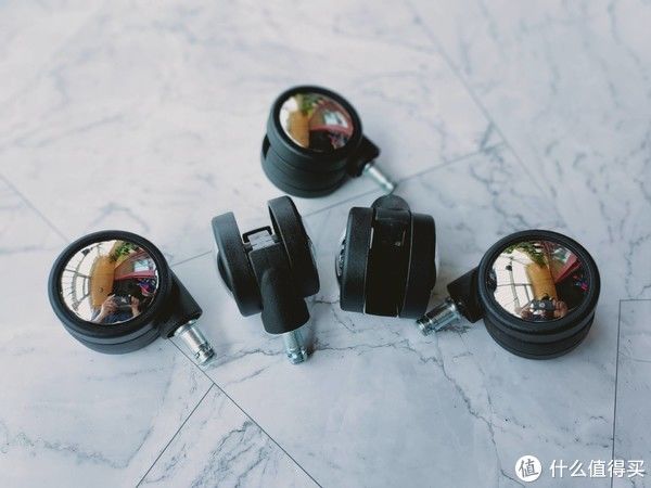 穷人|穷人的剁手清单 篇六十四：是什么让我又买了一把享耀家人体工学椅？当然是舒服