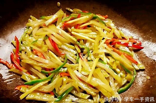 榨菜肉丝,简单2步成菜,爽口解腻,香得连吃带打包