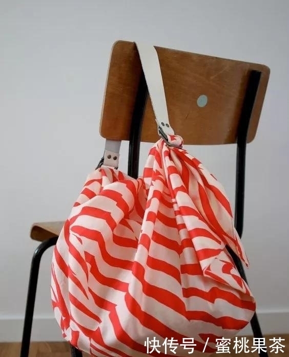 折法|一块布打两个结,变身大容量高颜值收纳包,几十种折法好强大