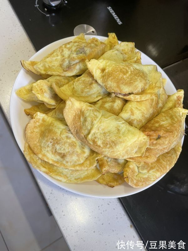 说起家常菜，鲜肉蛋饺不能少