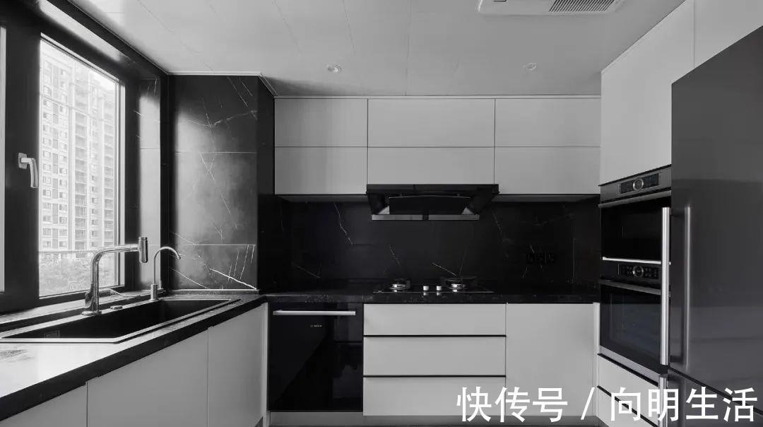 橱柜|同样是20多万装修的家,人家多打了这些柜子,档次立马就上升了!