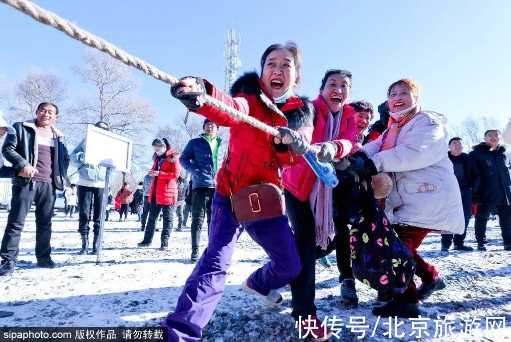 雪场|北京雪场陆续开门迎客，有些班车接送，还能免费教滑雪！