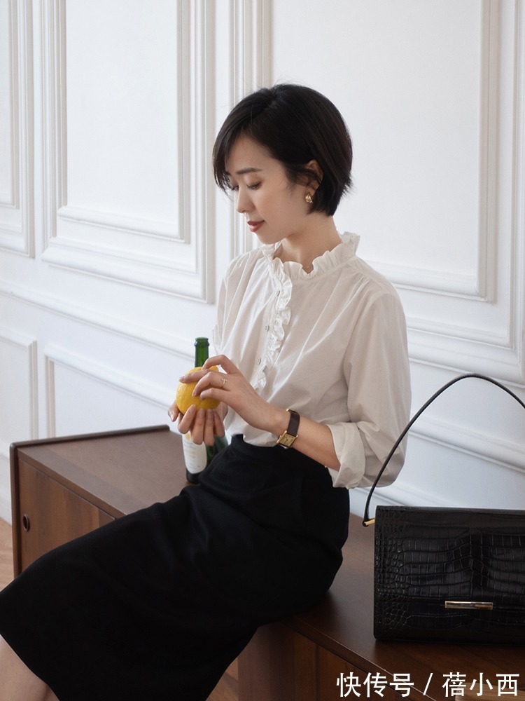 卫衣 春季还是穿“衬衫”最高级,搭配半身裙、牛仔裤、阔腿裤,好洋气