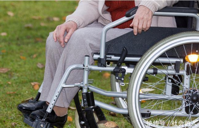 中老年人常受骨关节炎困扰,如何阶梯治疗减轻疼痛避免畸形