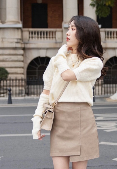 搭配 这个春天,穿“针织衫+半身裙”真美,低调演绎女人味