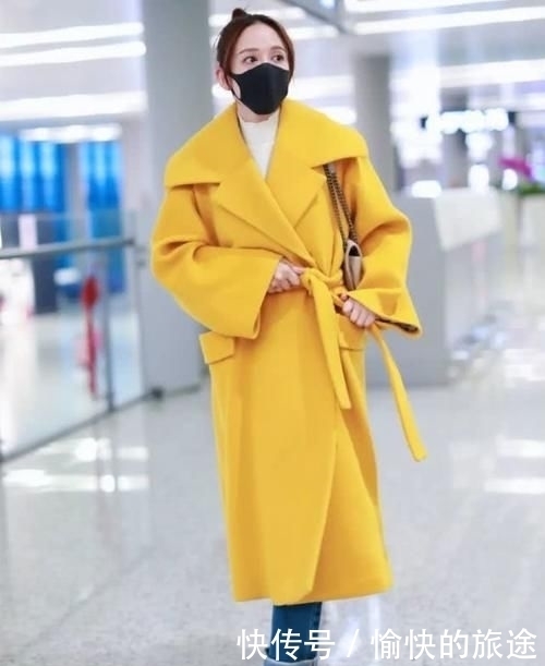 选择|穿呢子大衣的你,包包是怎么选的学会这几点,背包时髦不麻烦