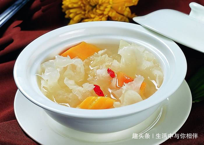 香椿|每天不妨多吃3种食物,补充营养、延缓衰老,早吃早好!