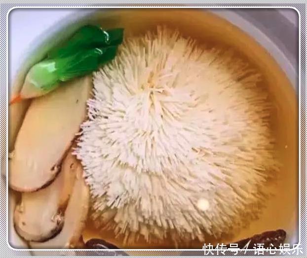 日本大厨挑战中国刀功,鱼片切透明,中国厨师:只是雕虫小技罢了