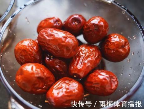 红糖|手脚冰冷气血又不足？滋补良品“五红汤”，我老婆每月必喝3次