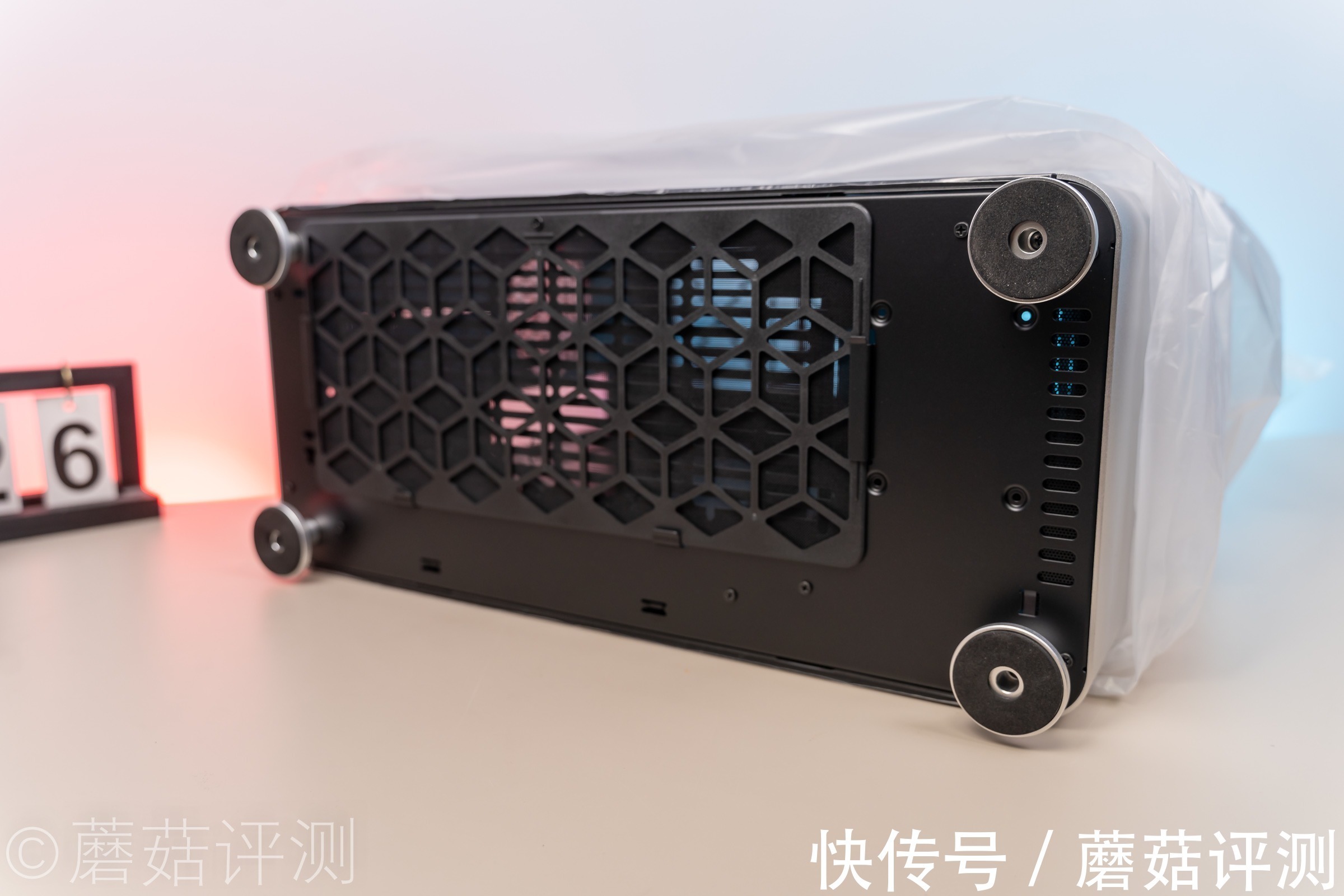 机箱|散热优秀，存储拓展性很棒！视频UP主与乔思伯I400机箱不得不说的故事
