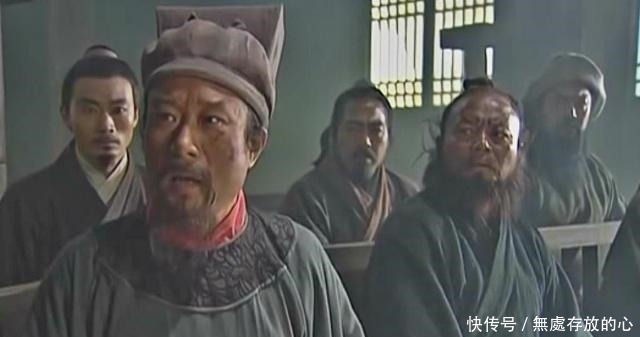 吴用一眼就看穿了宋江指鹿为马的把戏 很奇怪他为什么默不作声!