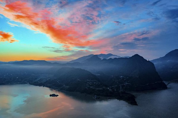 这季|重逢在此间，等这季巫山红叶上新