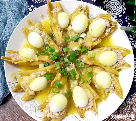 年夜饭又添新菜谱,食材讲究待客有面子,老爸说比大饭店还好吃