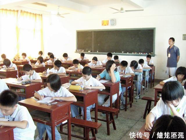 手写|9岁男孩手写“印刷体”,老师都不忍心打叉,网友狂赞:小王羲之