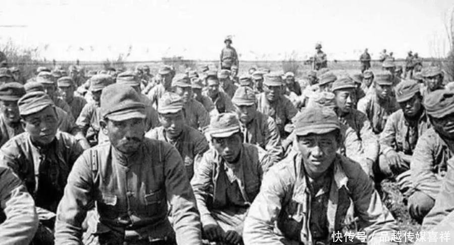 回国|日本败后,回国士兵有多惨?看看这些照片,街头擦皮鞋都是幸福的