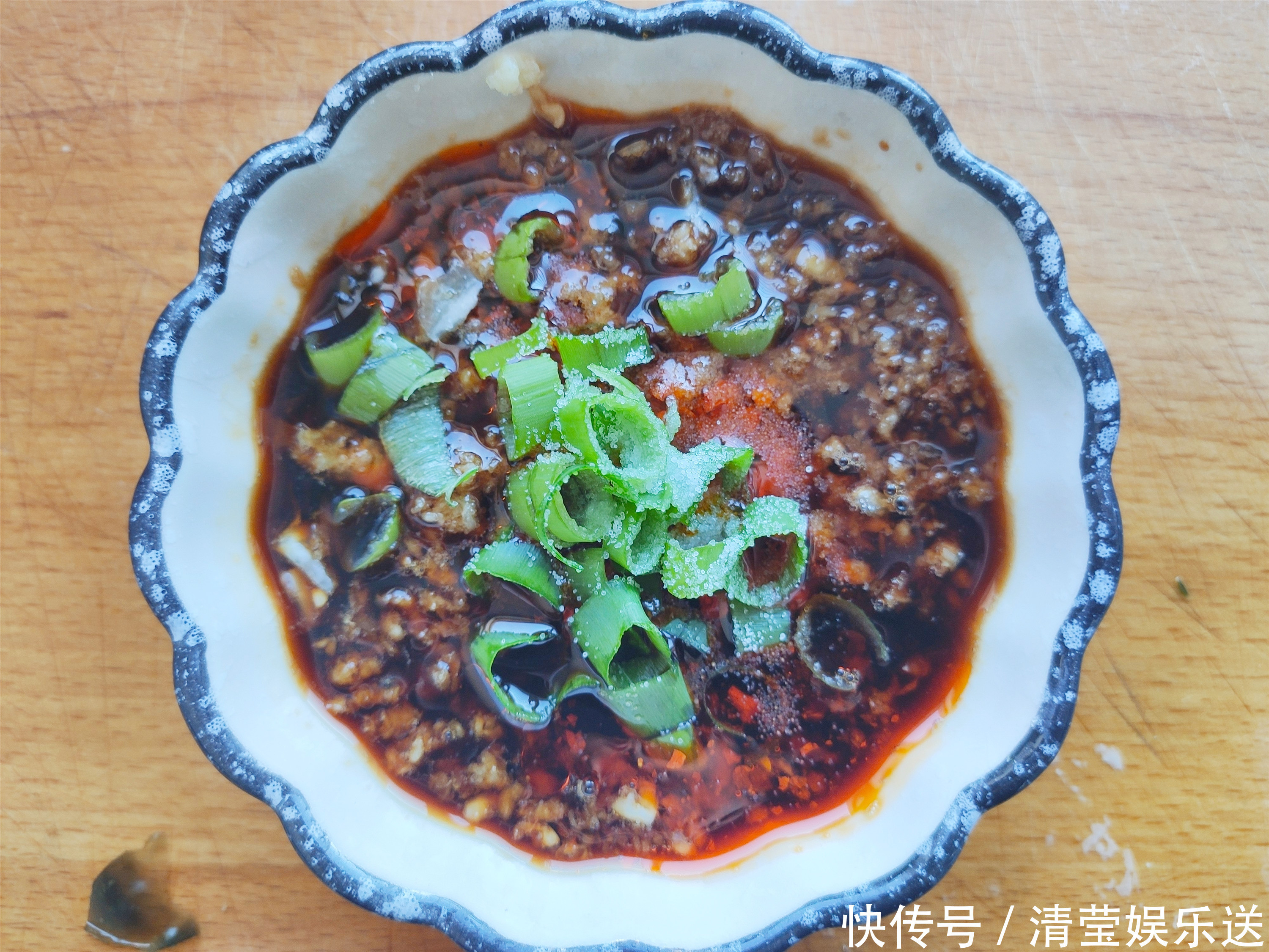 漂亮|东北人家年夜饭,凉拌菜少不了,做多少都光盘,精心摆盘真漂亮