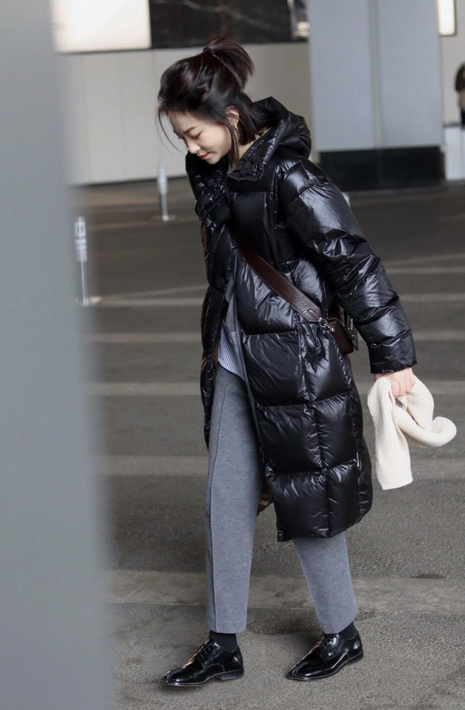 白色 真正优雅的“羽绒服”从不臃肿,保暖又高级,教你穿出高挑感