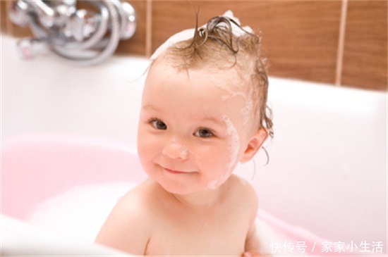 【家家母婴】遇到不爱洗头的宝宝怎么办？家长可以这样做！