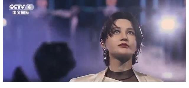 文藝晚會|尚雯婕：官媒認證正能量，三天之內(nèi)兩次露臉央視2臺重要文藝晚會