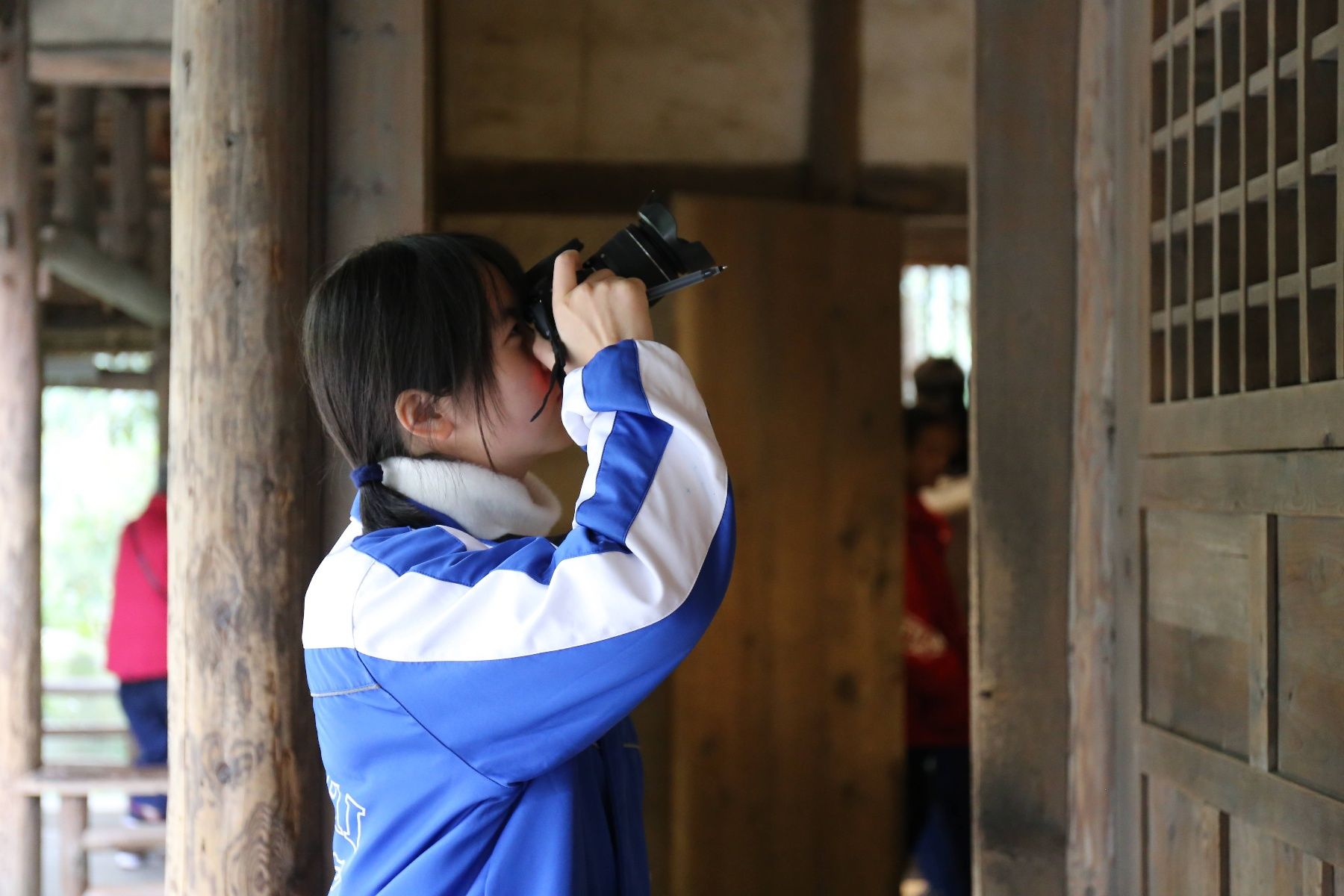 杜甫|成都杜甫草堂博物馆与成都石室中学签署馆校合作协议