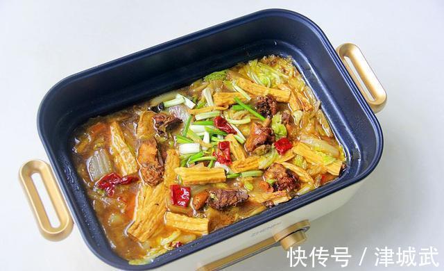 一到天冷，这菜就供不应求，钙量足还便宜，炖一锅，驱寒暖胃