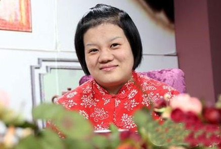 殘疾|“山楂妹”：因殘疾被親生父母拋棄，成名后拒絕認(rèn)親，只愛養(yǎng)父母