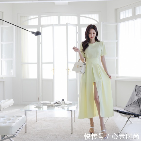 女神|女神孙允珠时尚搭配:柠檬清甜精灵女神轻羽雪纺裙