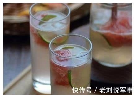 发育|在怀孕阶段,有4种东西孕妈尽量别贪嘴,会损伤宝宝大脑发育