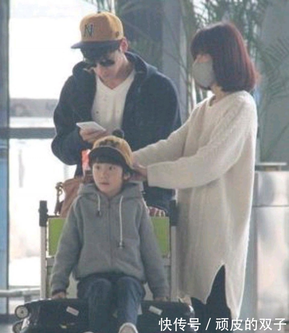 做家务的男人|凭借《爸爸去哪儿》走红，如今快要“失业”，张亮成家庭“煮夫”