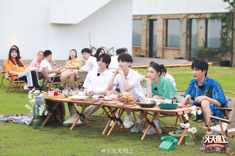 天天向上|《天天向上》走进台州,西红柿炒蛋难倒王一博