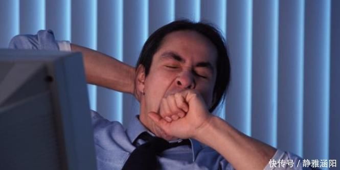 45岁男子深夜脑梗住院,医生警告,饭后这件事是“罪魁祸首”