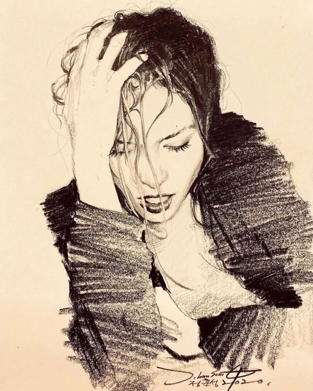 小孩童$画皮画骨难画魂,他用木炭条把肖像画活了