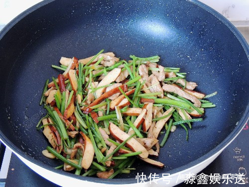 不粘锅|肉丝这样炒,软嫩爽滑超入味,不老不柴不粘锅,窍门教给你