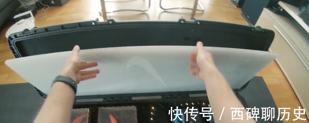 冰块|土豪的趣味我们不懂，把鞋子冻成冰块！这样收藏鞋子的你见过吗？