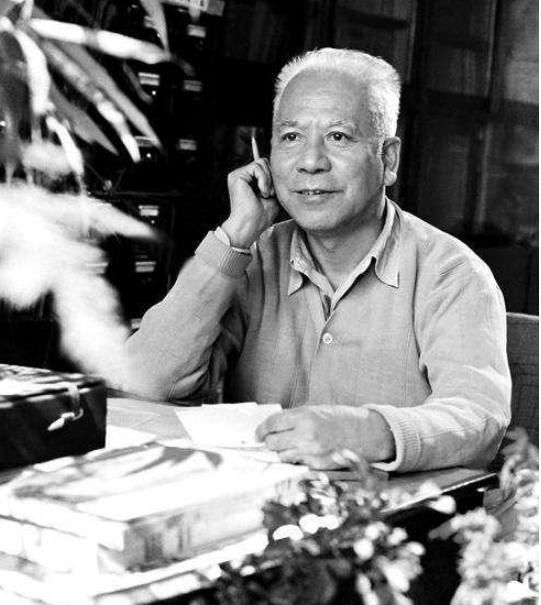 他自诩为郭沫若关门弟子,写完一本书,却说一生最不佩服郭沫若