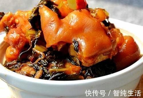 每次掀开锅盖，满屋飘香，家人就着米饭吃掉满满一锅，真满足！