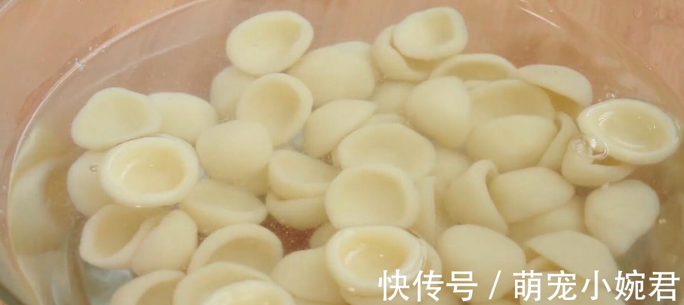 紫薯|天热了，家人没胃口就爱吃这个，不煎不炸，一蒸一煮就出锅，真香