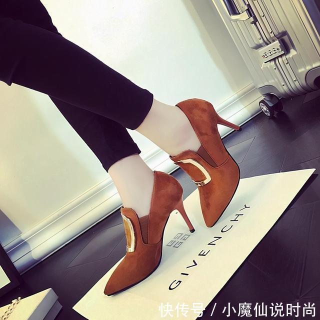 女人|女人总要备一双显气场的高跟鞋,简约大方,绽放女性魅力