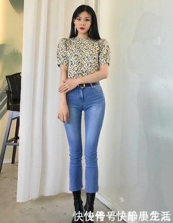 身材 身材又好的小姐姐,紧致打底衫,真是十全十美啊!