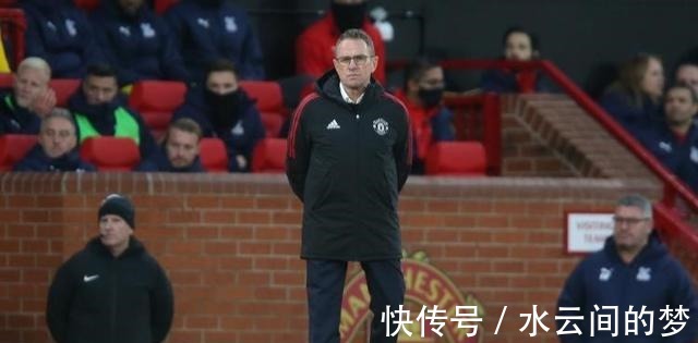 主教练|上午7点!曼联发生争议大事件C罗很难堪,球迷骂声一片