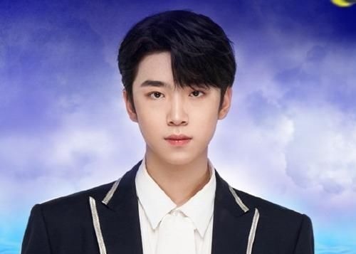 都很拼!伯遠(yuǎn)經(jīng)紀(jì)人結(jié)婚還在拉票,哇唧花式應(yīng)援口號好土