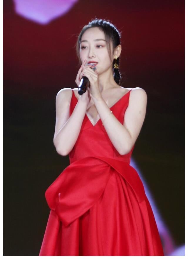 得罪导演节目遭一剪没,背负千万解约罚单,蒋梦婕诉苦为何无人理