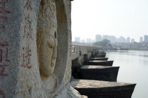 福建有个古城，名气不大却藏中国四大古桥，听桥名游客以为在河南