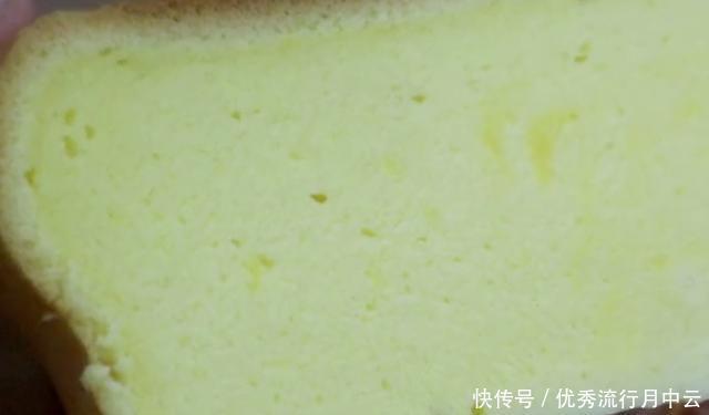 面粉|教你自己在家做蛋糕,无需烤箱和打蛋器,香甜松软,入口即化