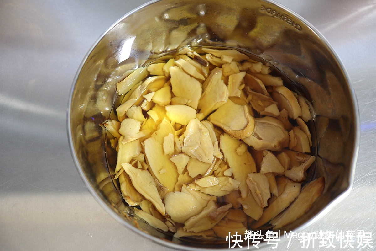 酱肉|酱肉包子太香了,蒸两锅晚餐早餐全解决,家中存货再也不愁吃