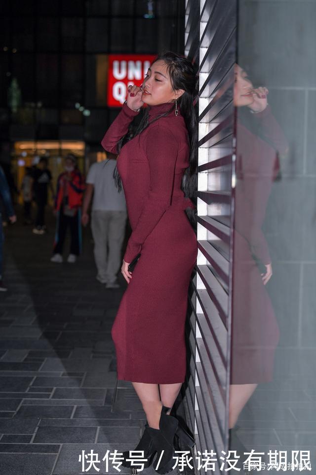 红色连衣裙的热情似火,挑选时要适合自己,穿出高级感